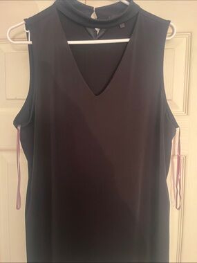 Nine West Black Sleeveless V-Neck Tank with Mock Collar